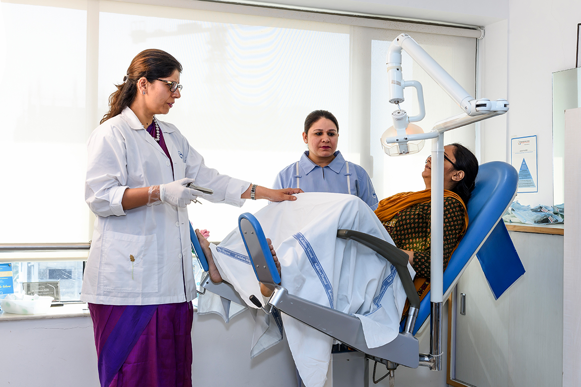 Robotic-surgery-in-Gynaecology-bridging-the-gap-image